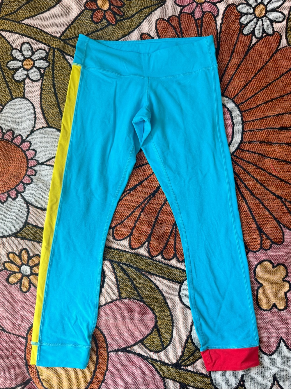 Vintage Y2K Low Rise Lululemon Cropped Legging Size 6